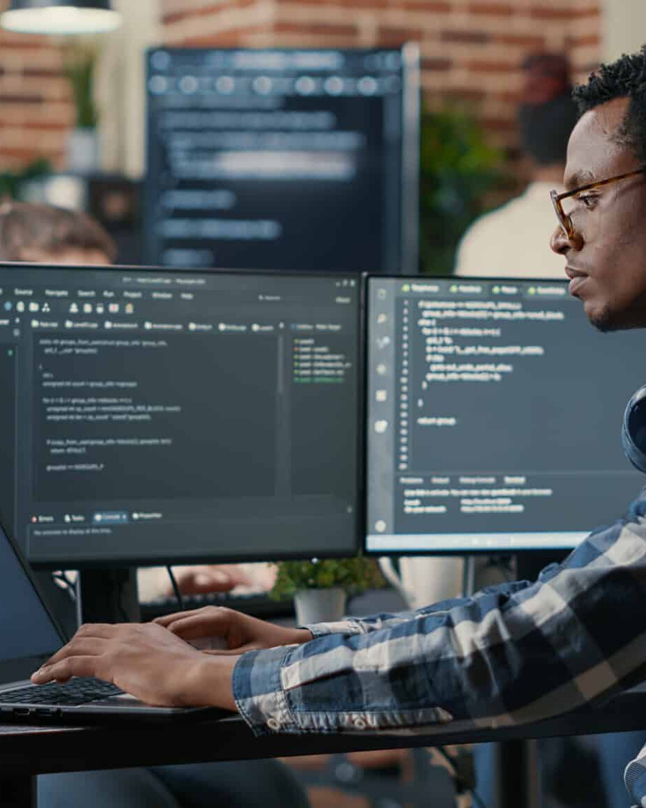 Software Implementierung und Integration am Arbeitsplatz mit Code